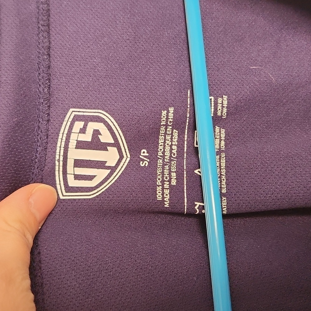 Womans Chargers Small T shirt - Picture 4 of 5